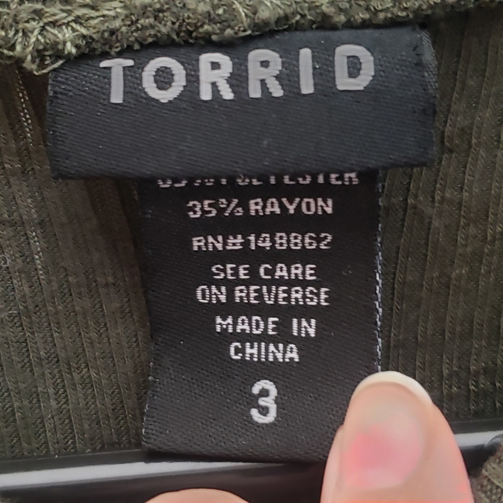 Torrid Keyhole Neck Ribbed Knit Tunic Top PLUS 3X - Picture 11 of 14